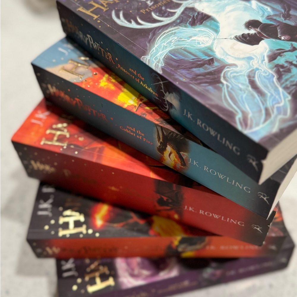 J.K. Rowling's Harry Potter Series - Vibrant Covers